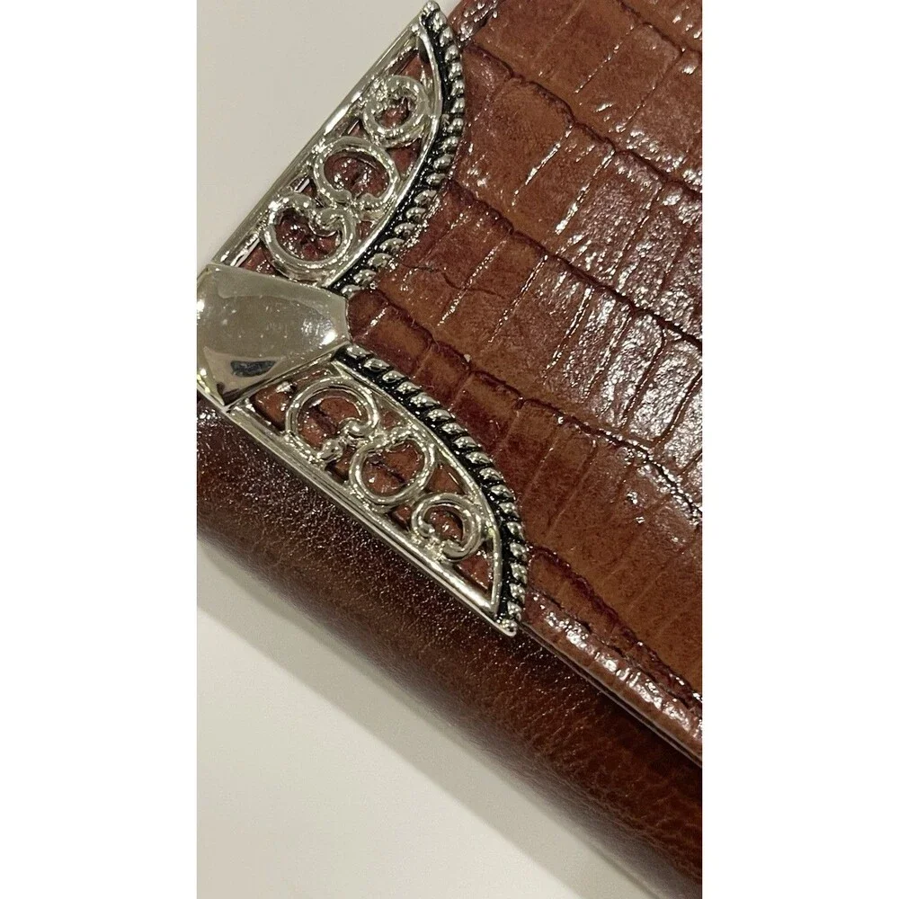 Vintage Women's Tri-Fold Leather Wallet NWT Brown Leather